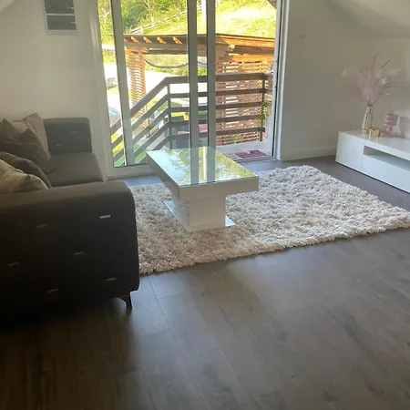 Maslina Apartment *